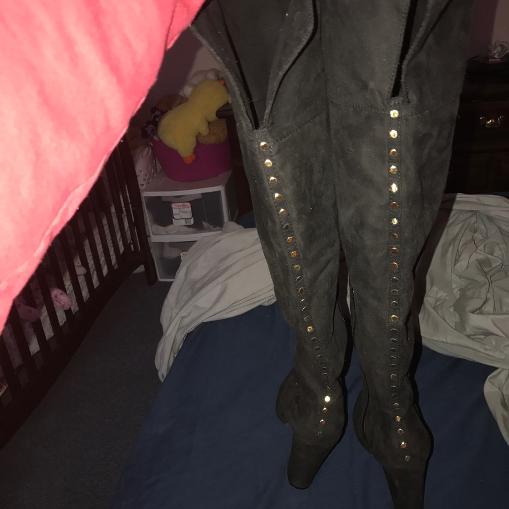 Rouge helium knee high heel boots